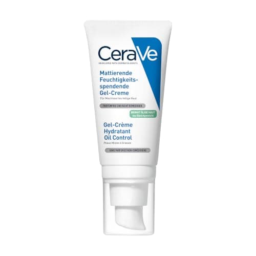Weiße CeraVe Pumpflasche mit mattierender feuchtigkeitsspendender Gel-Creme vor weißem Hintergrund